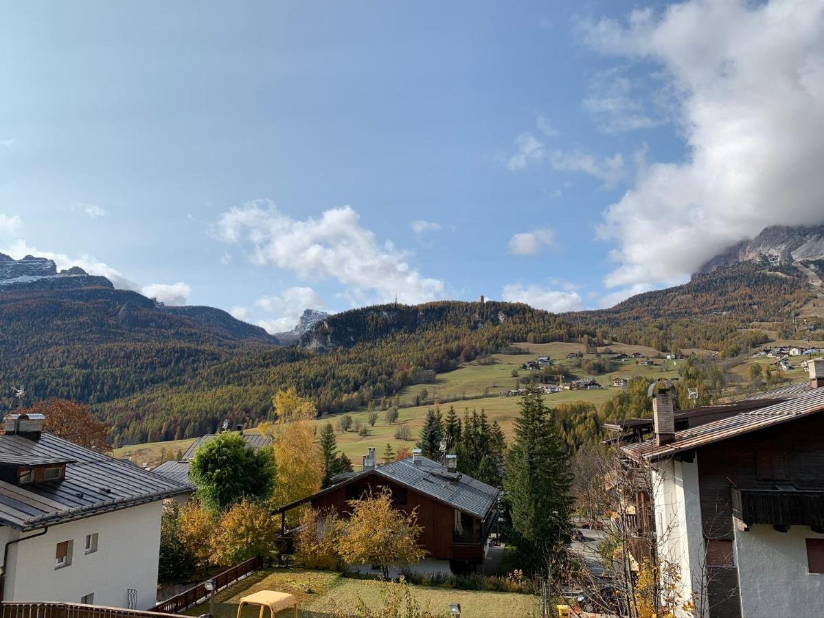 Hotel Serena Cortina コルティーナ・ダンペッツォ エクステリア 写真