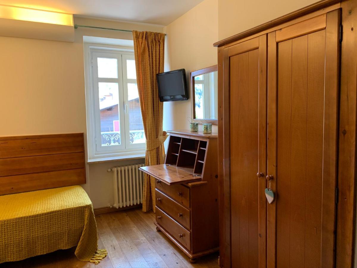 Hotel Serena Cortina コルティーナ・ダンペッツォ エクステリア 写真