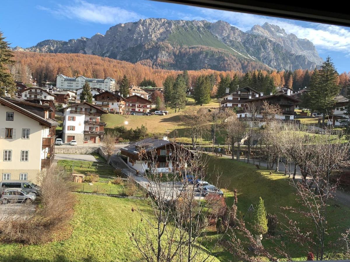 Hotel Serena Cortina コルティーナ・ダンペッツォ エクステリア 写真