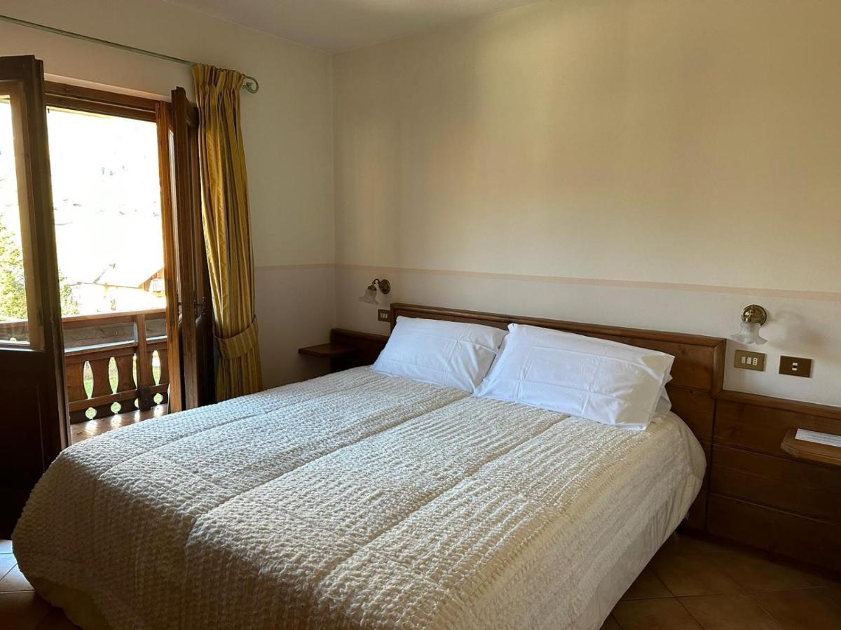 Hotel Serena Cortina コルティーナ・ダンペッツォ エクステリア 写真