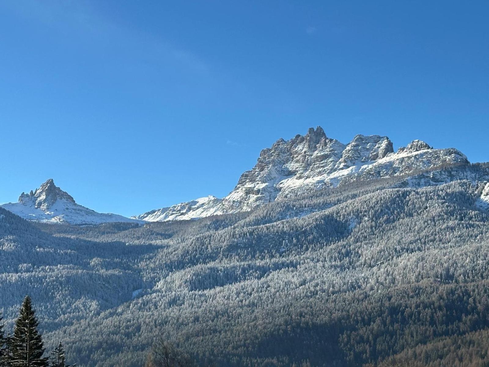 Hotel Serena Cortina コルティーナ・ダンペッツォ エクステリア 写真